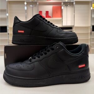 Supreme x Nike Air Force 1 Low 'Box Logo - Black' - LIGHTLY WORN WITH BOX